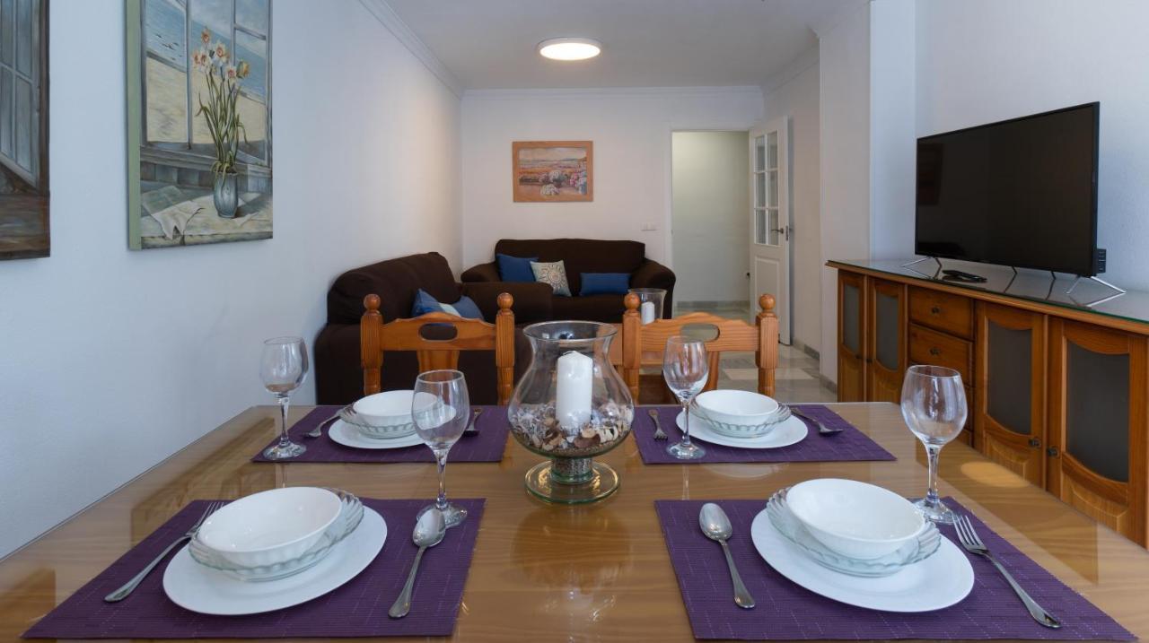 Holidays & Homes I Playa, Piscinas ,relax Apartament